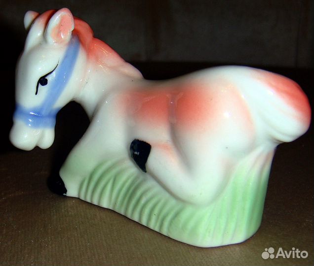 Статуэтка лошади (коня) фарфор