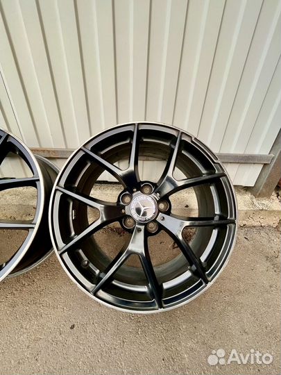 Оригинальные диски из Японии на Mercedes/VAG R18