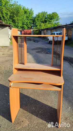 Столик под компьютер