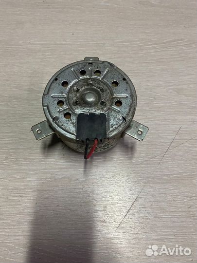 Моторчик вентилятора охлаждения Mazda 3 bk 6006