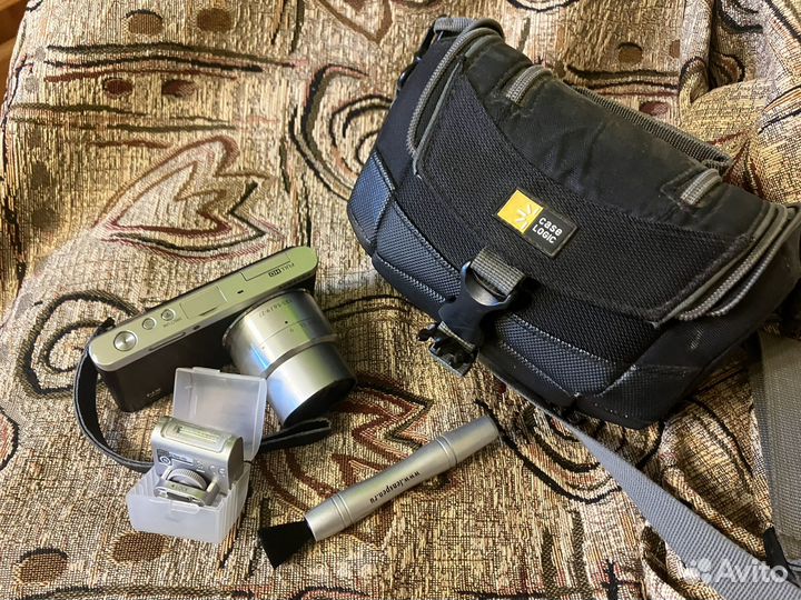 Беззеркалка Samsung NX Mini Kit 9-27 Black