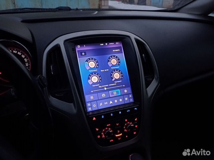 Магнитола Opel Astra J, есть Teyes