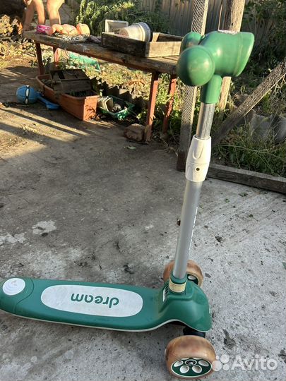 Самокат 3х колесный