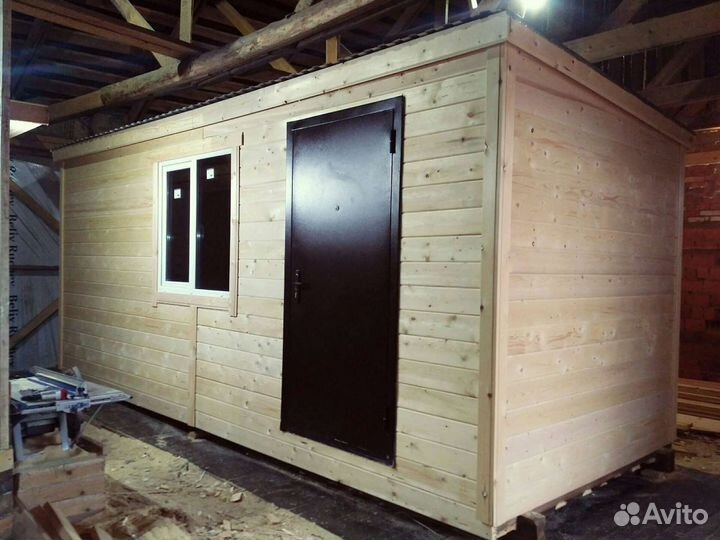 Дачный дом, бытовка, баня, веранда