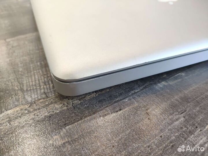 Macbook pro 13 mid 2010