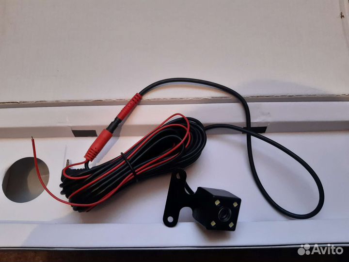 Видеокамера заднего хода на авто