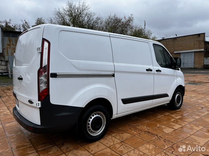 Ford Transit Custom цельнометаллический, 2015