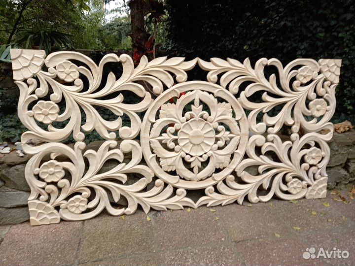 Резное панно из массива сосны