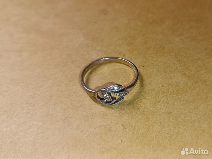 Серебряное кольцо