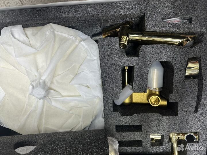 Душевая система Grocenberg GB5001 Золото