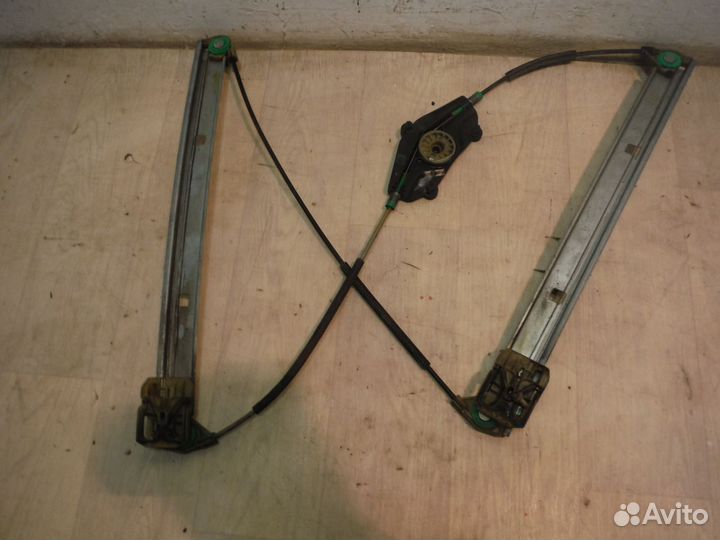 Стеклоподъемник передний левый Audi Q5 2011