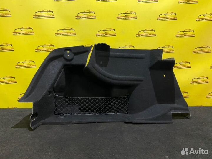 Обшивка багажника левая Mercedes 204 W204