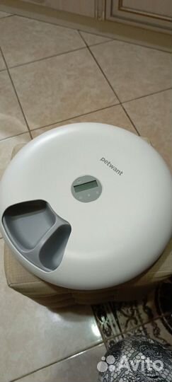 Автоматическая кормушка для кошек