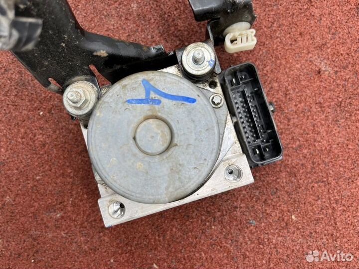 Блок ABS Renault Duster легковой универсал F4R401