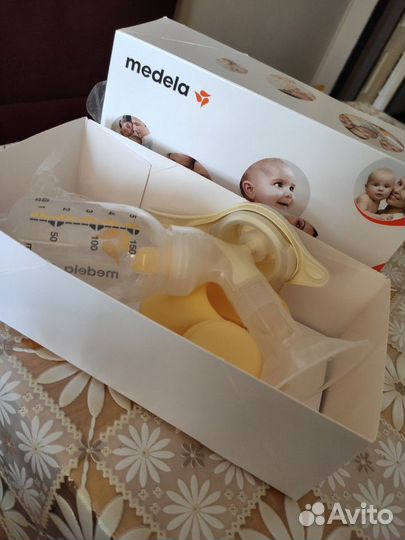 Молокоотсос ручной Harmony Medela