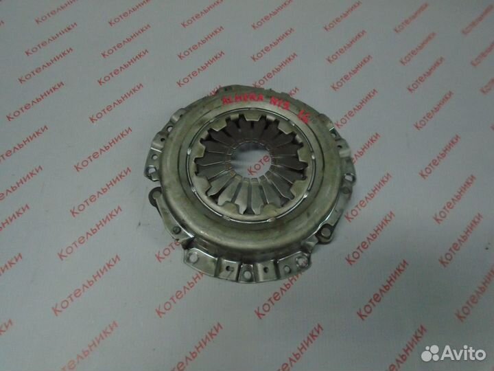 Nissan 30210-57Y05 Корзина сцепления