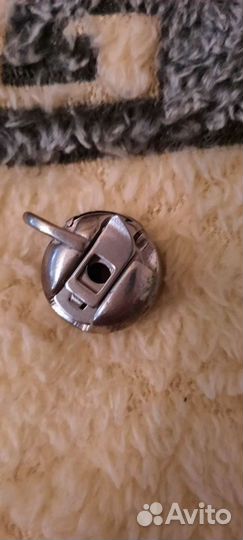 Челнок для шпули