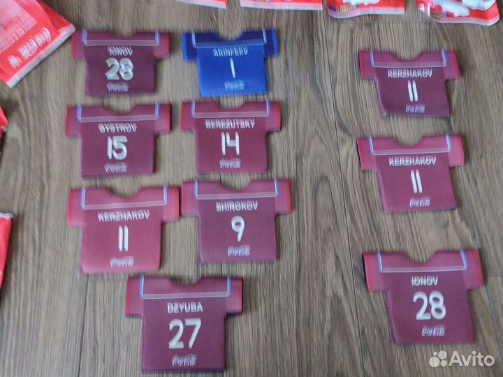 Футболки на бутылки сувенирные кока кола