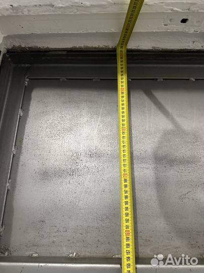 Металлическая дверь бу нестандартная (в карман)