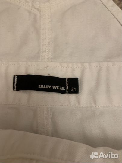 Комбинезон джинсовый белый