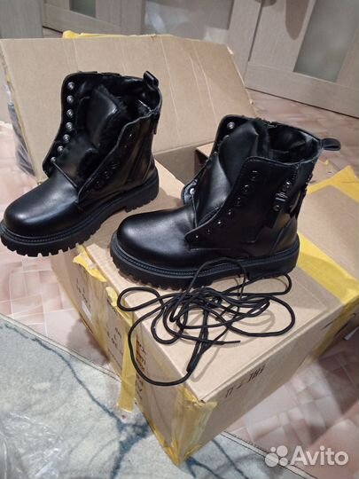 Ботинки зима новые 38