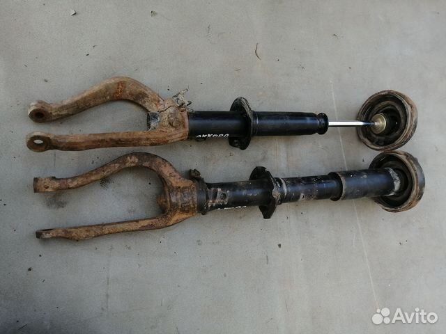 Амортизатор передний для Honda Accord IV 1990-1993