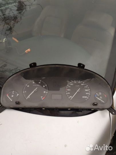 Панель приборов Peugeot 406 Coupe 2.0л