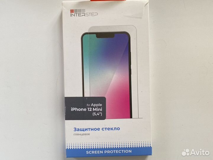 Защитное стекло на iPhone 12 mini