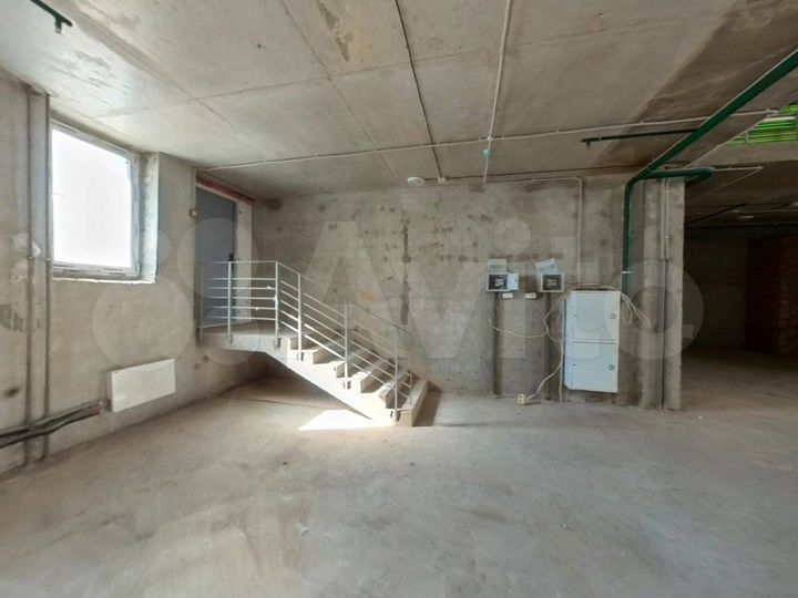 Помещение с отдельным входом в высотке на Мосфильм