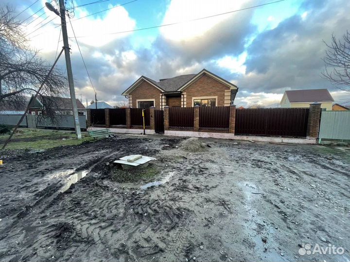 Штакетник металлический / Евроштакетник под заказ