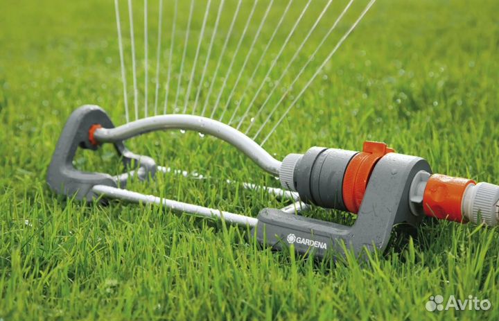 Осциллирующий дождеватель Gardena polo 220