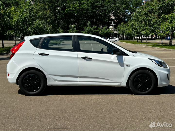 Hyundai Solaris 1.4 AT, 2013, 143 000 км