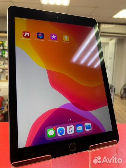 Планшет Apple iPad Air 2 Wi-Fi