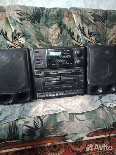 Музыкальный центр