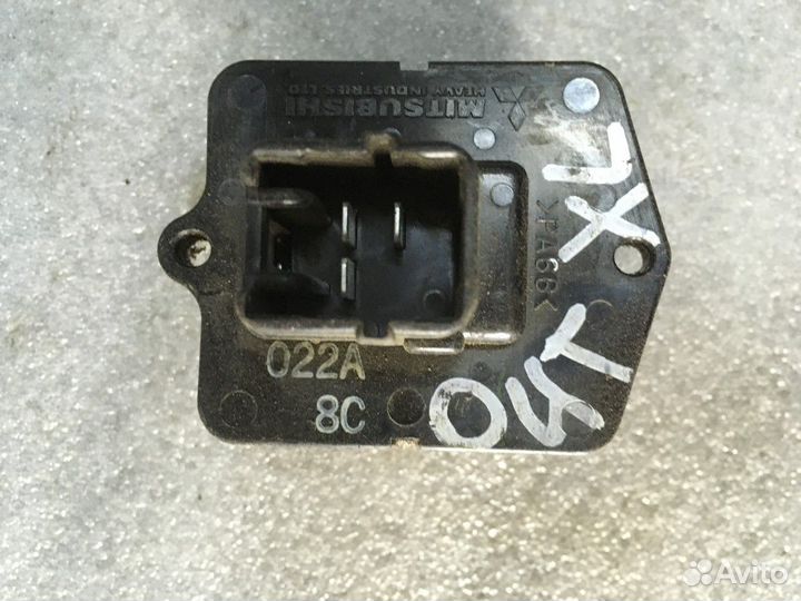 Резистор отопителя (Mitsubishi Outlander)