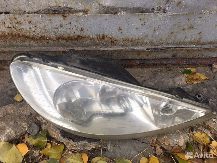Фары на peugeot 206