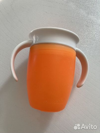 Стакан непроливайка, поильник