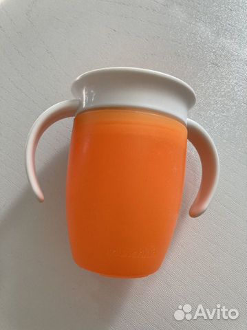 Стакан непроливайка, поильник