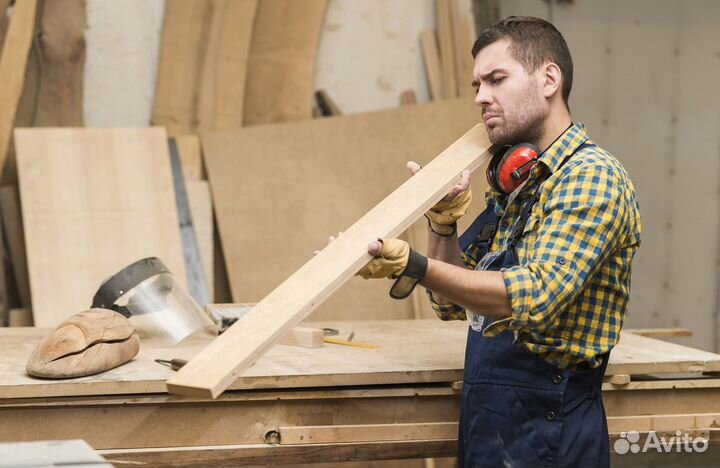 Рабочий в столярный цех