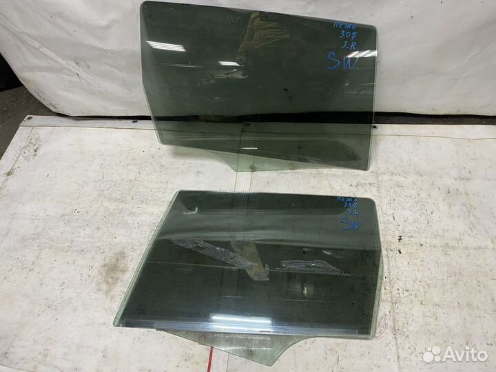 Стекло задней двери Peugeot 307 SW