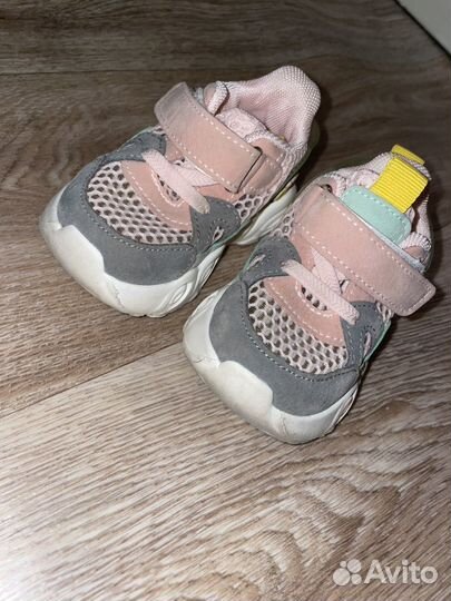 Кроссовки для девочки 16 размер