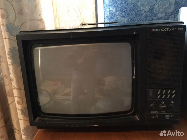 Телевизор