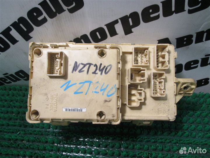 Блок предохранителей салонный Toyota Allion NZT240