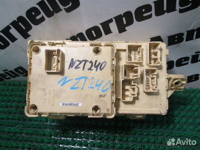 Блок предохранителей салонный Toyota Allion NZT240