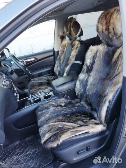 Меховые накидки на сиденья из волка