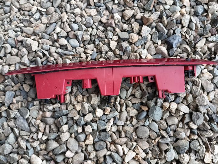 Дополнительный стоп на крышку багажника LADA xray