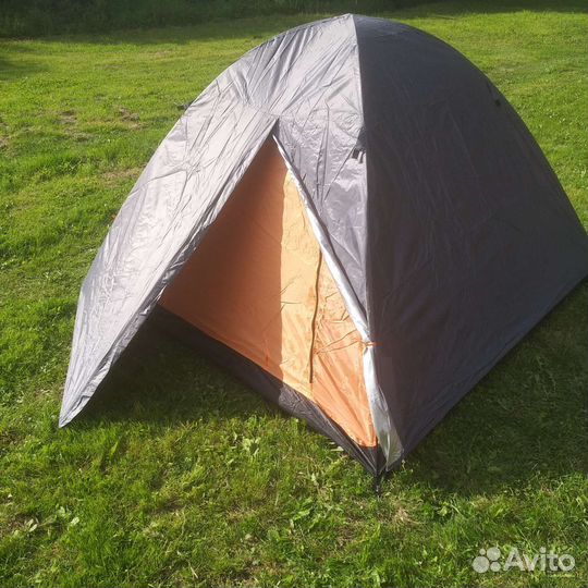 Палатка трёхместная туристическая с тамбуром