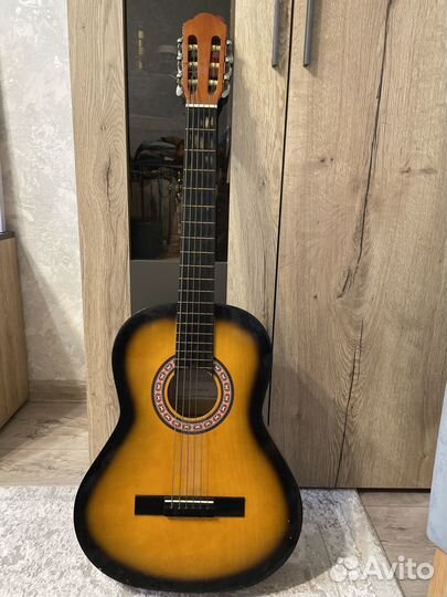 Гитара Colombo