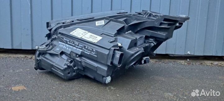 Фара светодиодная передняя правая Mercedes Benz