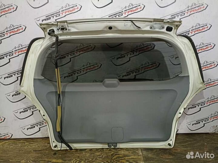 Дверь задняя honda odyssey RB1 RB2 2 модель белый